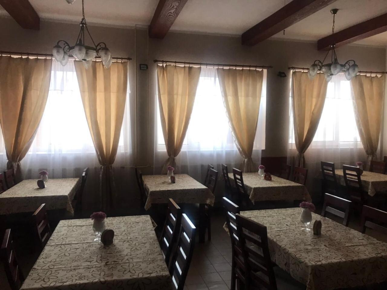 Hotel U Ferka Lemesany Esterno foto