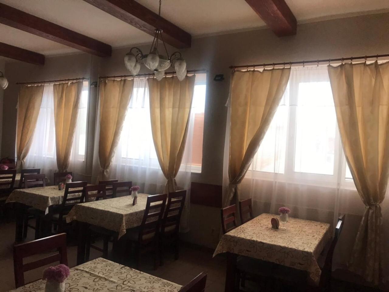 Hotel U Ferka Lemesany Esterno foto
